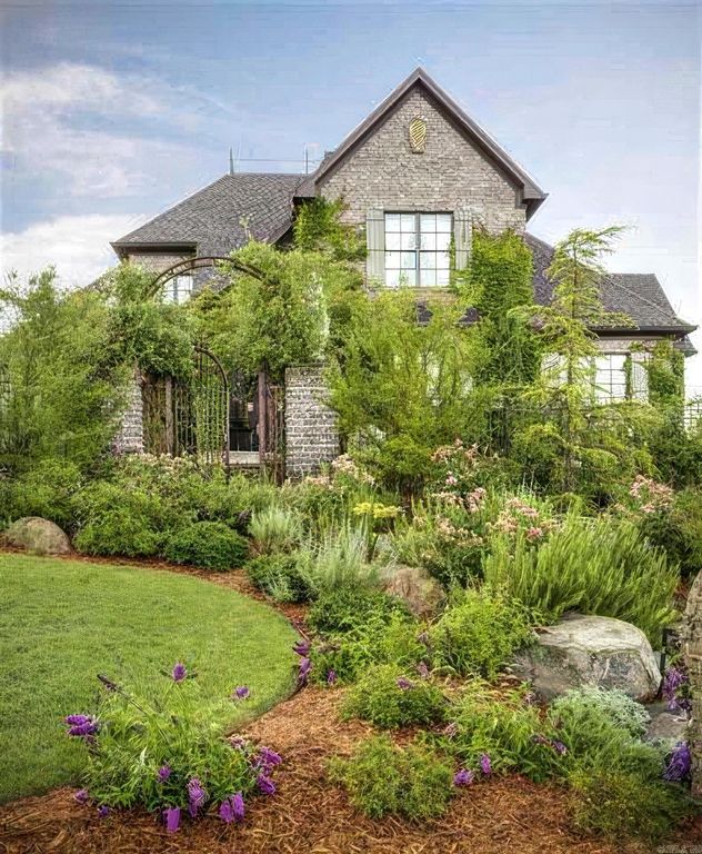 16206 Vista Del Rio Drive, North Little Rock, AR 72113