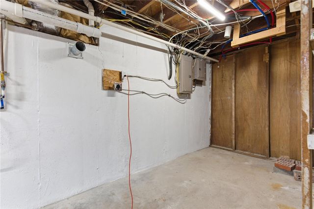 241 Grand Vista Drive, Beavercreek, OH 45440