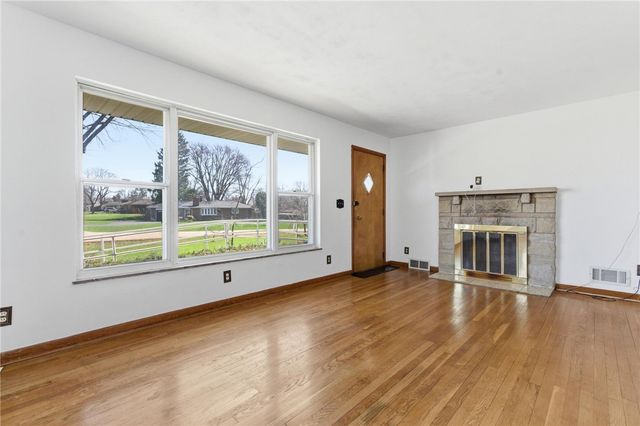 241 Grand Vista Drive, Beavercreek, OH 45440