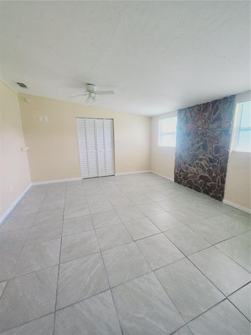 2023 GOLD AVENUE, Sarasota, FL 34235