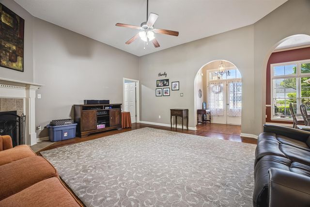 12215 CHAPEL MEADOW LN, Arlington, TN 38002