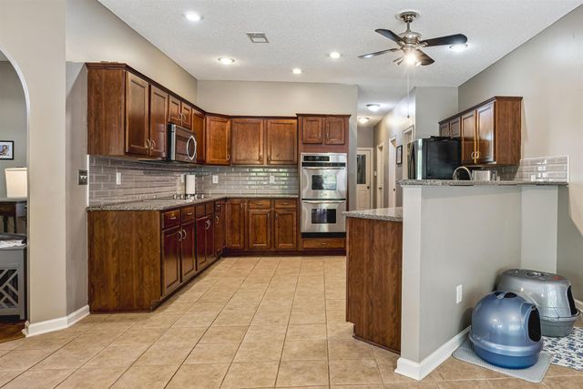 12215 CHAPEL MEADOW LN, Arlington, TN 38002