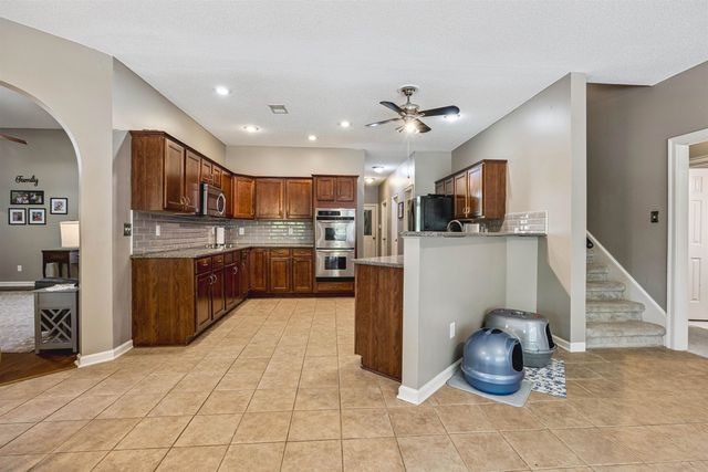 12215 CHAPEL MEADOW LN, Arlington, TN 38002
