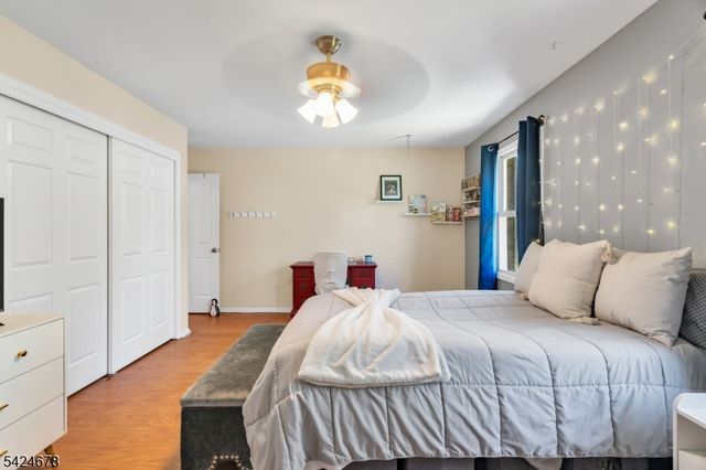 4 Oakley Knl, Hillsborough Twp., NJ 08844