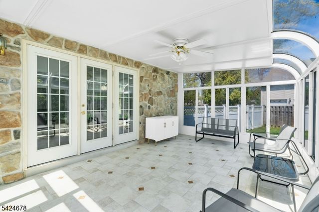 4 Oakley Knl, Hillsborough Twp., NJ 08844