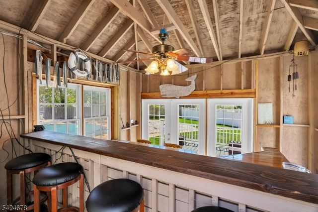 4 Oakley Knl, Hillsborough Twp., NJ 08844