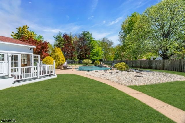 4 Oakley Knl, Hillsborough Twp., NJ 08844