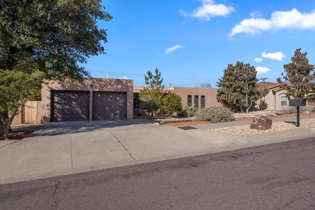 409 Monte Alto Place NE, Albuquerque, NM 87123