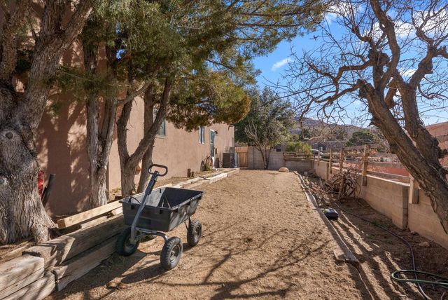 409 Monte Alto Place NE, Albuquerque, NM 87123