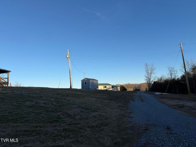 220 Redwood Lane, Mosheim, TN 37818