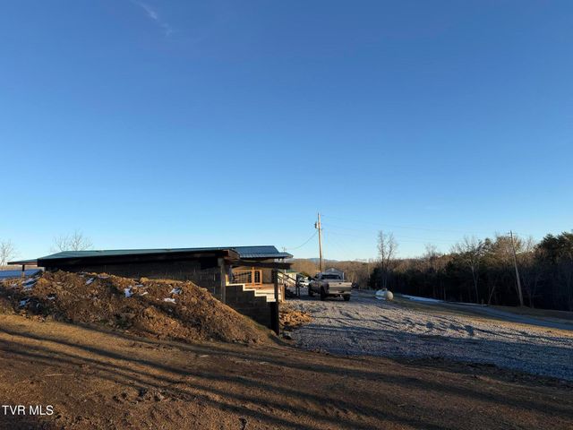 220 Redwood Lane, Mosheim, TN 37818