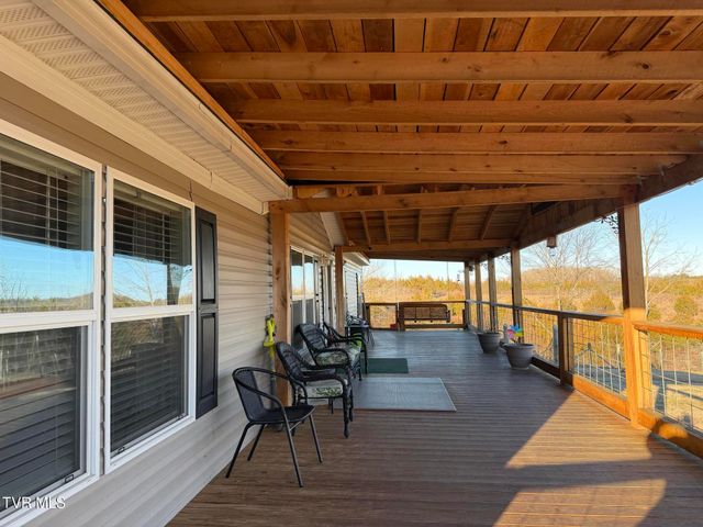 220 Redwood Lane, Mosheim, TN 37818