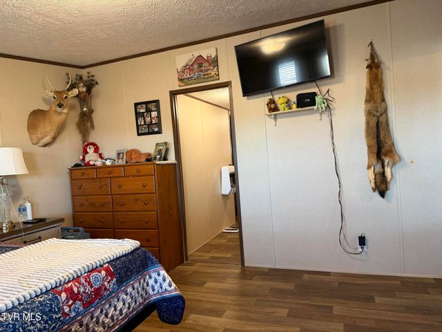 220 Redwood Lane, Mosheim, TN 37818