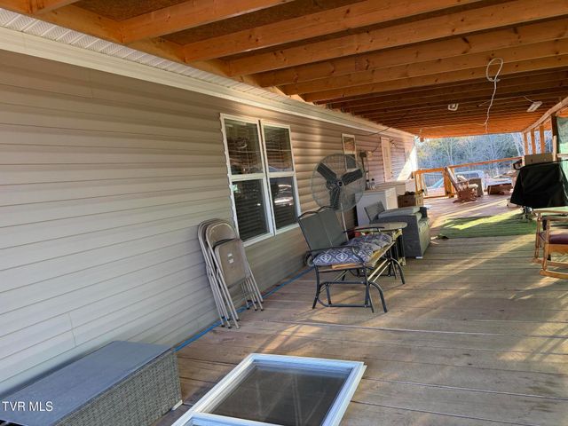 220 Redwood Lane, Mosheim, TN 37818