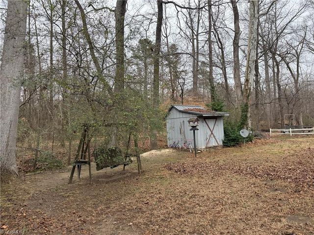 163 E Meadow Road, Thomasville, NC 27360