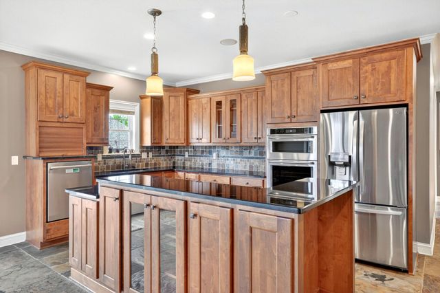 4701 THORNBROOK RDG, Columbia, MO 65203