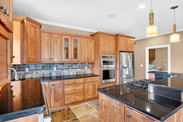 4701 THORNBROOK RDG, Columbia, MO 65203