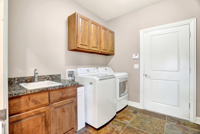 4701 THORNBROOK RDG, Columbia, MO 65203
