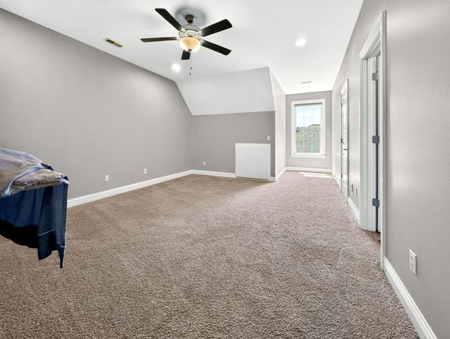 4701 THORNBROOK RDG, Columbia, MO 65203