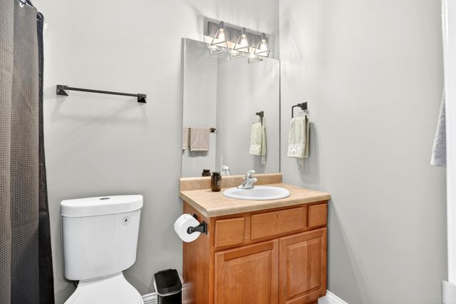 4701 THORNBROOK RDG, Columbia, MO 65203