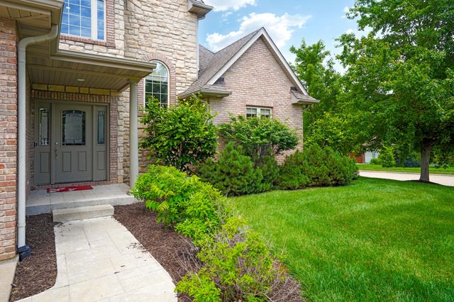 4701 THORNBROOK RDG, Columbia, MO 65203
