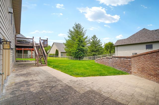 4701 THORNBROOK RDG, Columbia, MO 65203