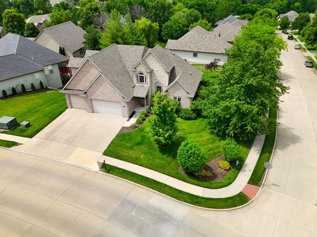 4701 THORNBROOK RDG, Columbia, MO 65203