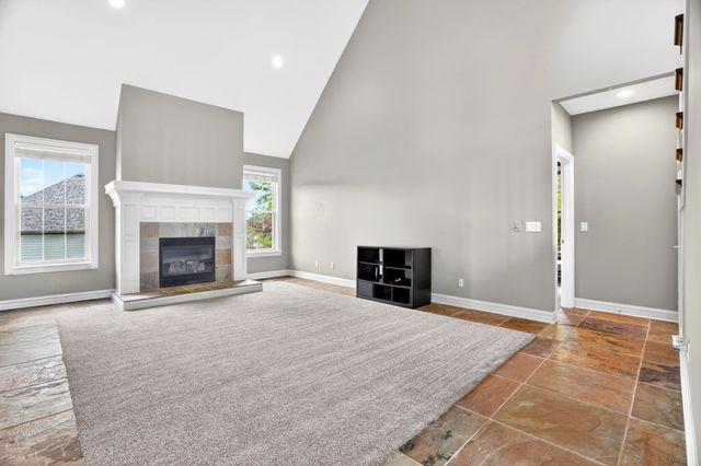 4701 THORNBROOK RDG, Columbia, MO 65203