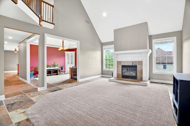 4701 THORNBROOK RDG, Columbia, MO 65203