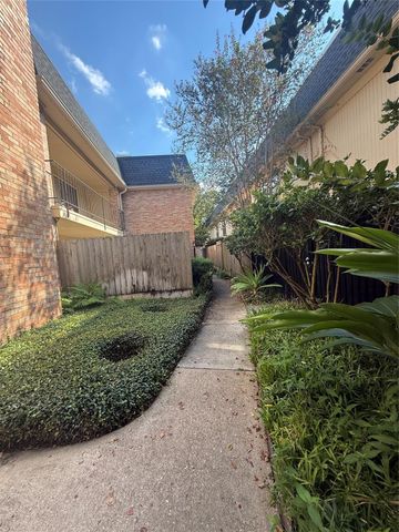 1601 S Shepherd Drive 126, Houston, TX 77019