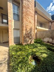 1601 S Shepherd Drive 126, Houston, TX 77019
