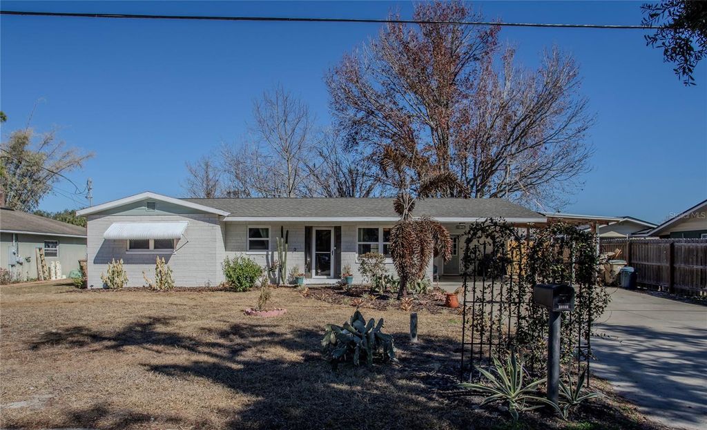 10845 MARGARET DRIVE, Tavares, FL 32778