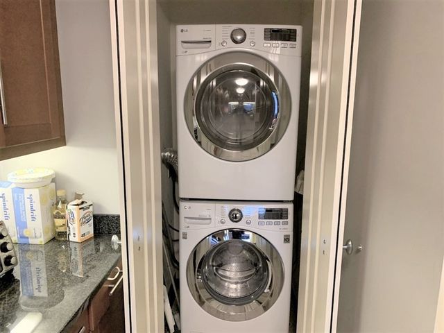 1 Charles St S 807, Boston, MA 02116