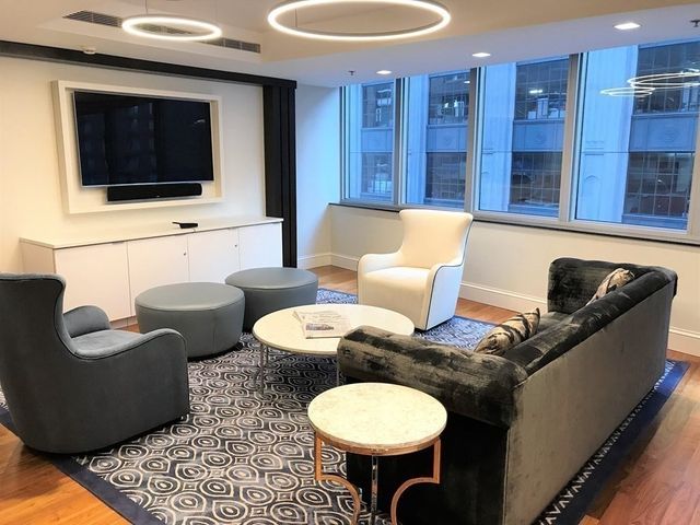 1 Charles St S 807, Boston, MA 02116