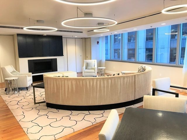 1 Charles St S 807, Boston, MA 02116