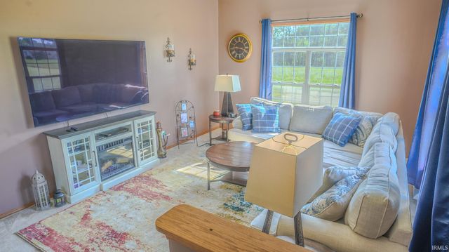 2090 W 800 S, North Judson, IN 46366