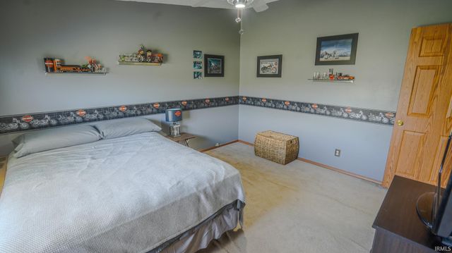 2090 W 800 S, North Judson, IN 46366