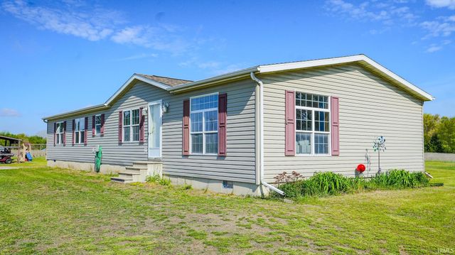 2090 W 800 S, North Judson, IN 46366