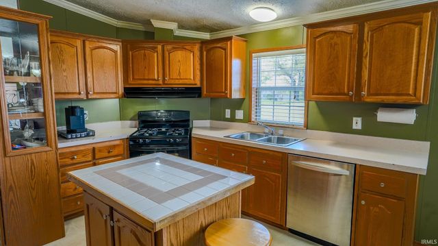 2090 W 800 S, North Judson, IN 46366
