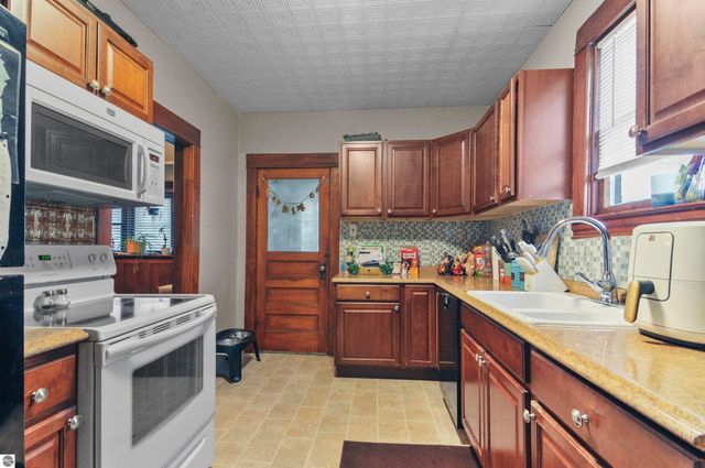 507 Lincoln Street, Cadillac, MI 49601