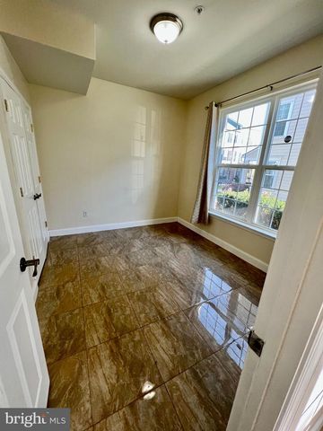1329 PARISH AVE, Claymont, DE 19703