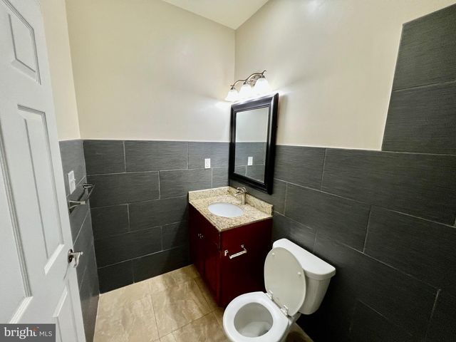 1329 PARISH AVE, Claymont, DE 19703
