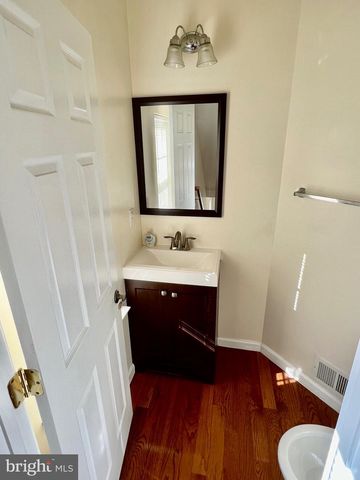 1329 PARISH AVE, Claymont, DE 19703