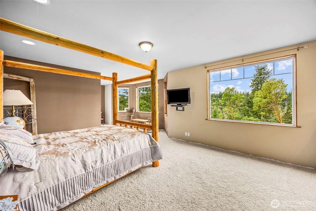 21825 Open Range Drive NW, Seabeck, WA 98380