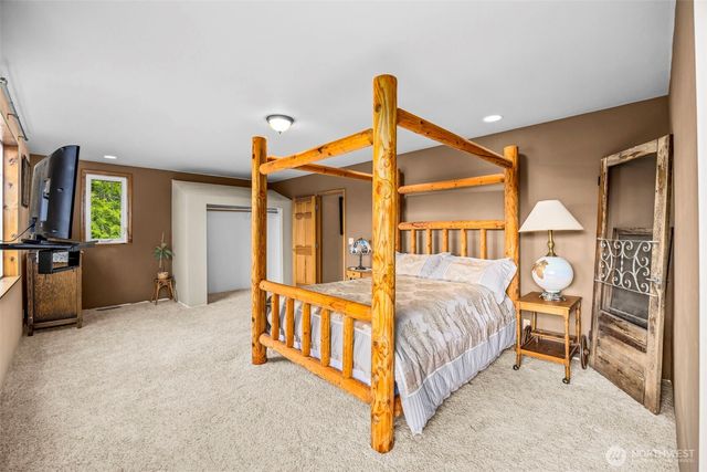 21825 Open Range Drive NW, Seabeck, WA 98380