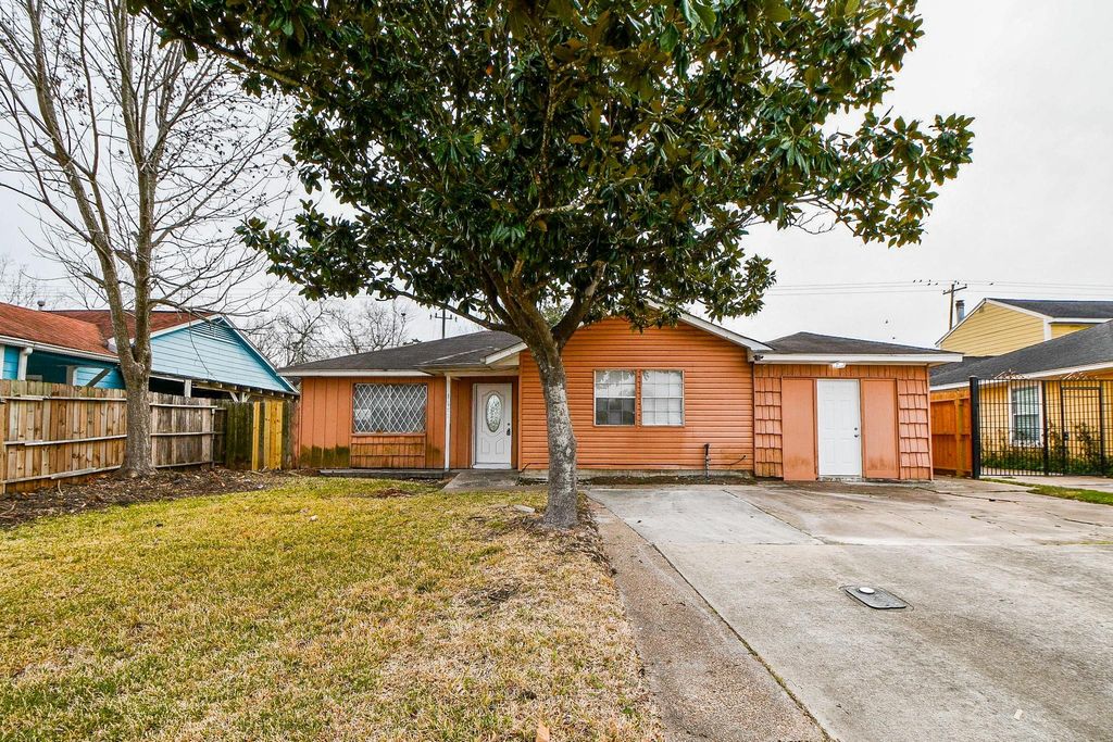 1606 Harris Avenue, Pasadena, TX 77506