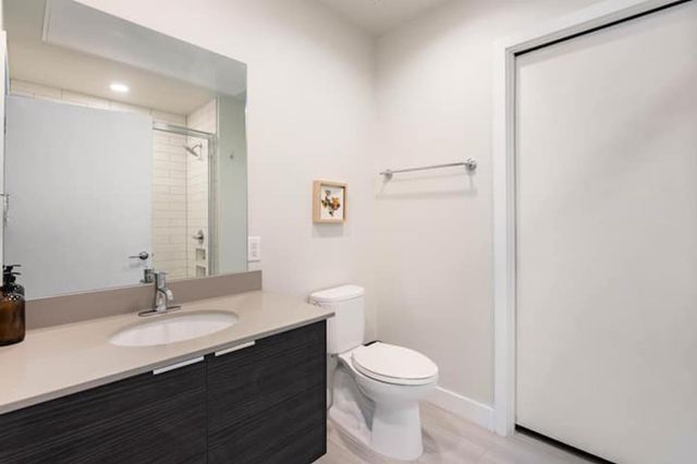 1800 E 4th ST 350, Austin, TX 78702