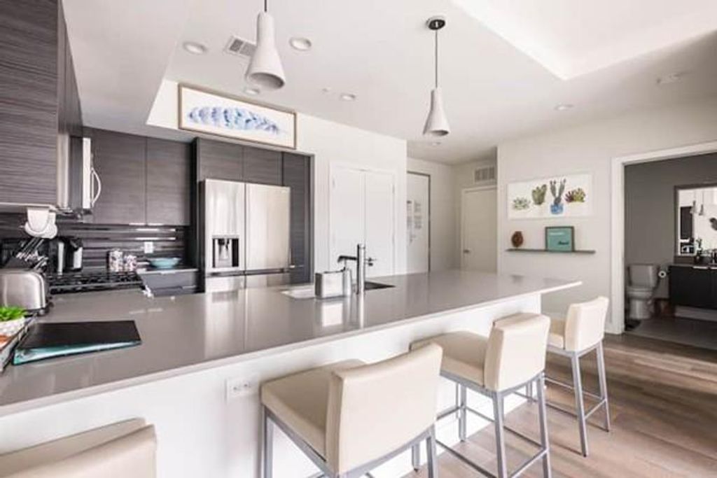 1800 E 4th ST 350, Austin, TX 78702