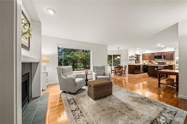 27903 NE 26th Street, Redmond, WA 98053