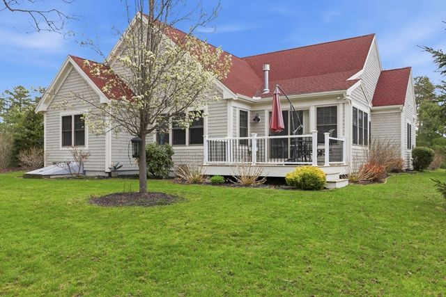 15 Southview Way, Plymouth, MA 02360